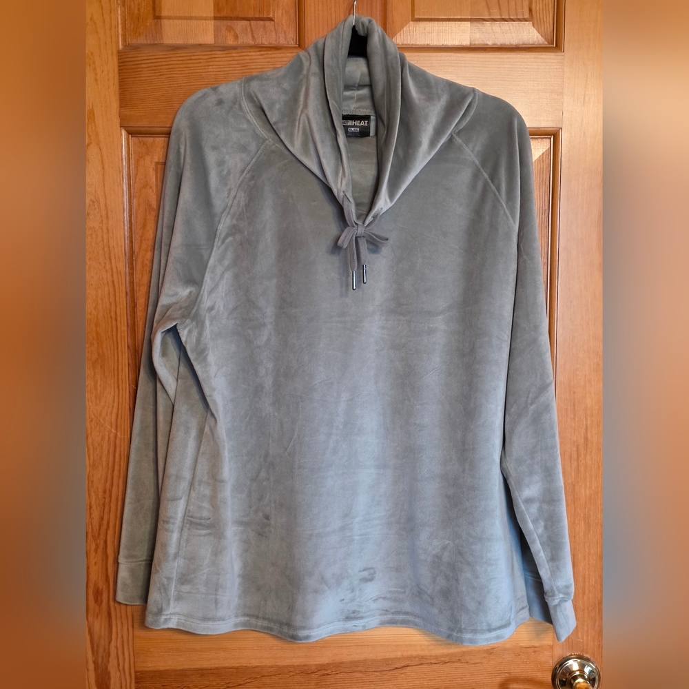 32 Degrees Green Velour Shawl Collar Pullover Sweater